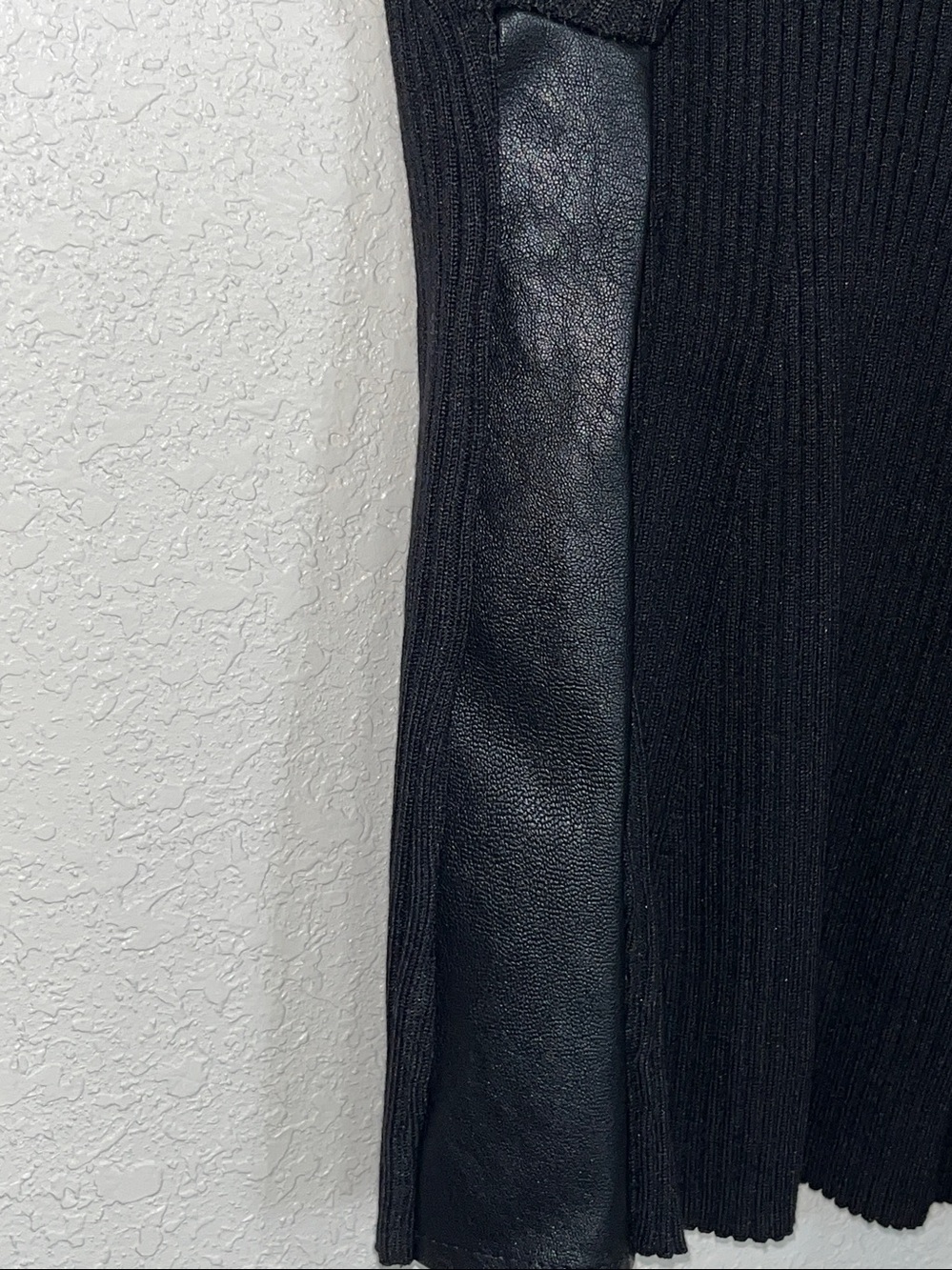 Madden Girl xl sweater with faux leather side panels. - Picture 4 of 5